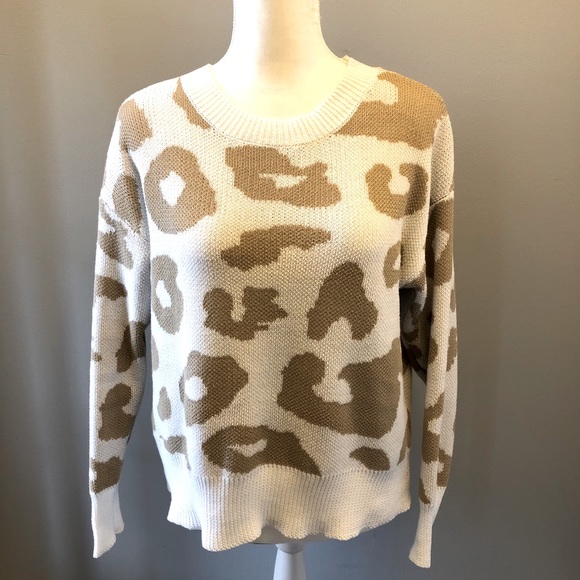 Vestidos Sweaters - vestidos white & tan animal print sweater size medium
